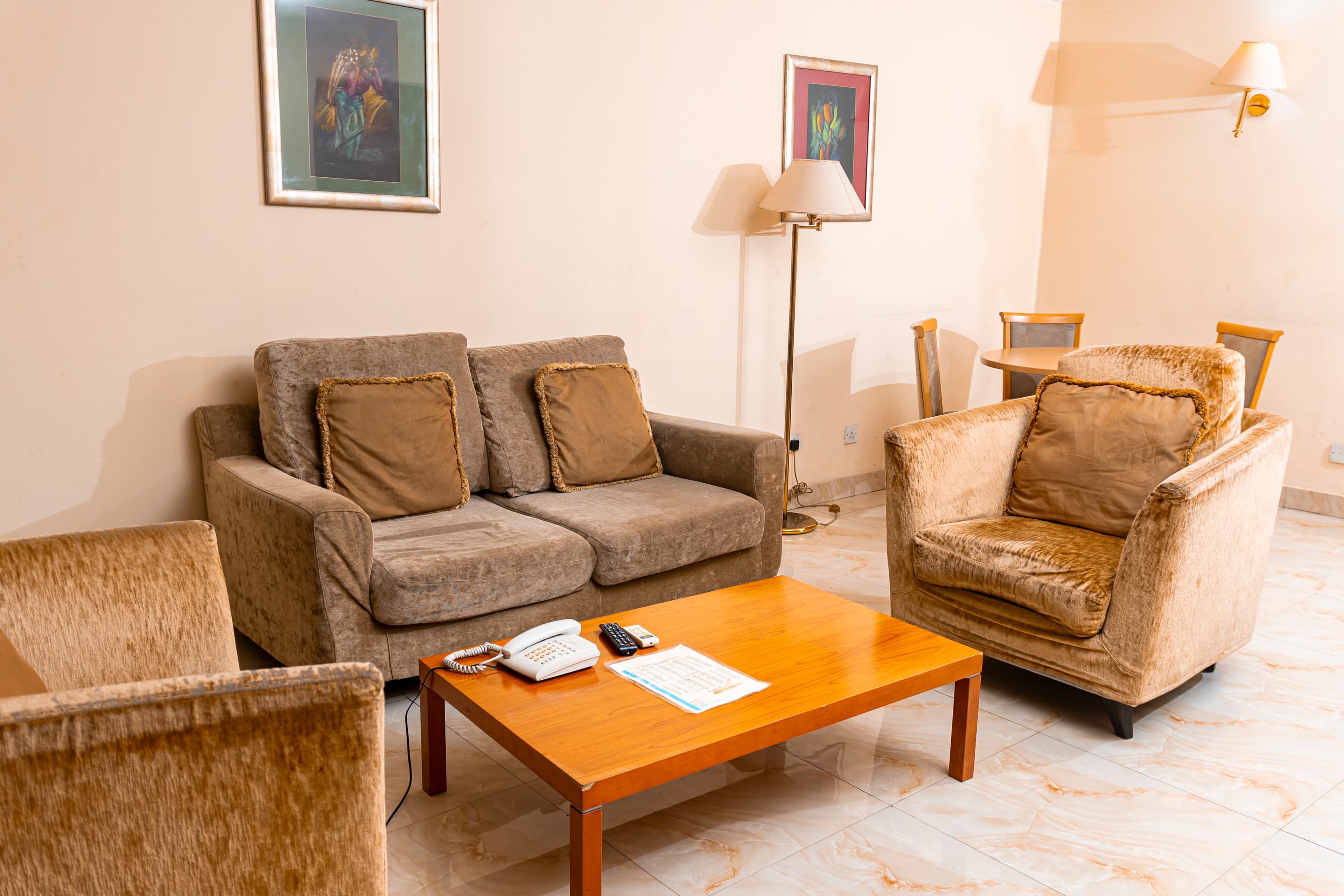 Business Suite - Image 1