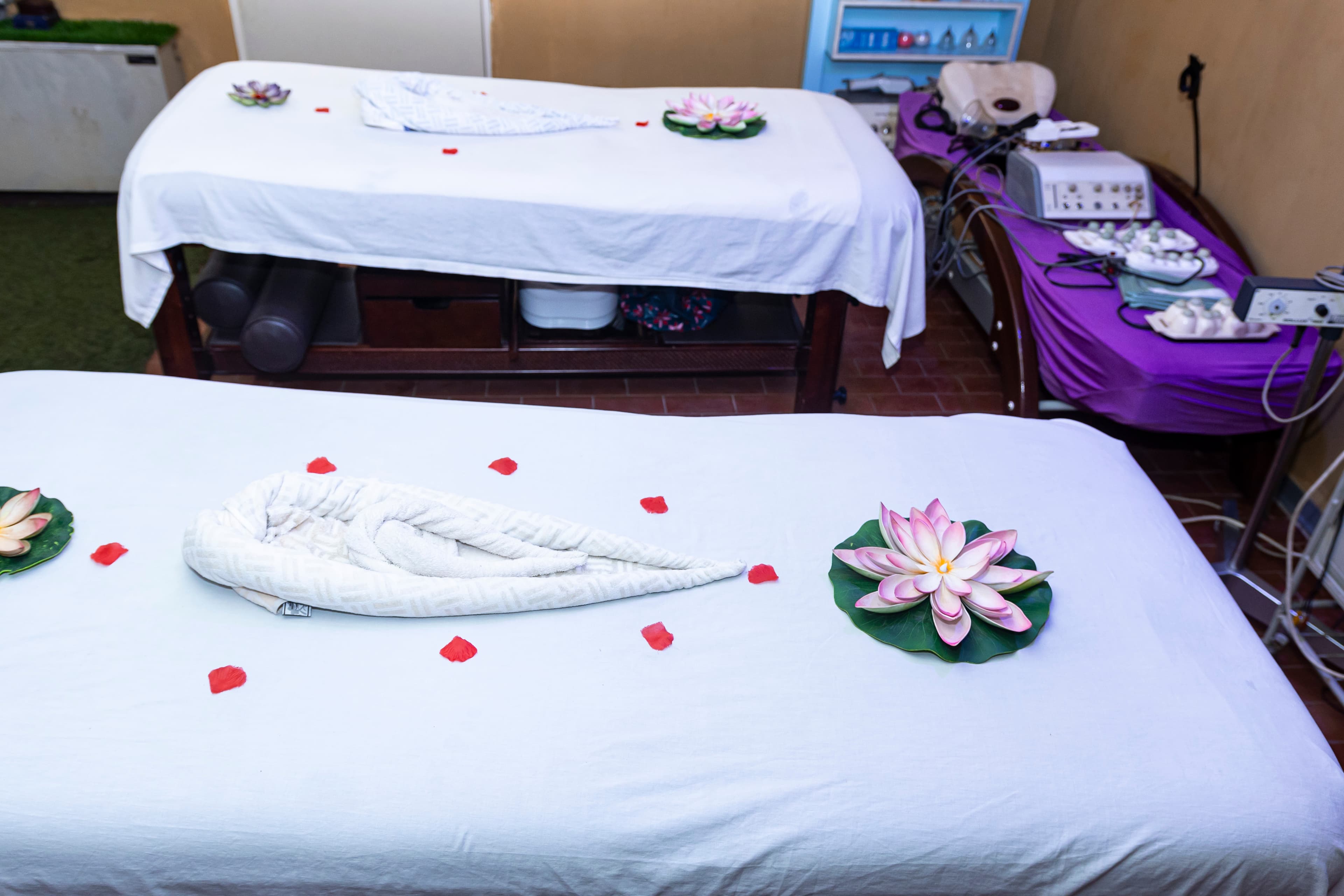 Massage & Spa Treatments